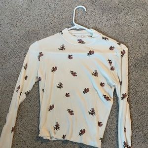 Boutique rose turtleneck. Creamy, ribbed turtleneck from Ivy + Main